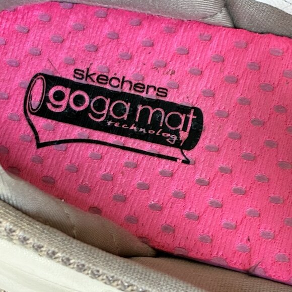 Skechers Go Walk‎ 3 Slip On Sneakers Beige Womens 10 Beige Goga Mat Comfort - Picture 2 of 10